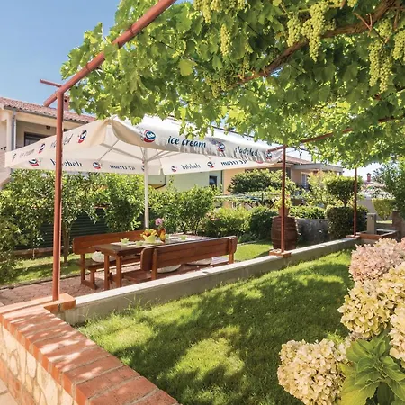 Stunning Home In Pula With Wifi Pula