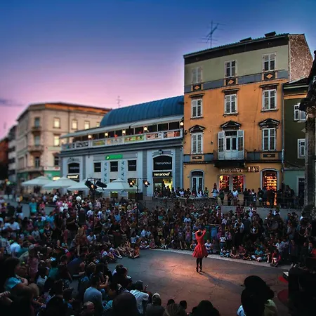 2 Bedroom Amazing Home In Pula * Pula